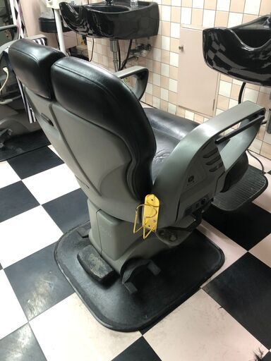 理容　BARBER　椅子　タカラベルモント　ＣＲＥＡ