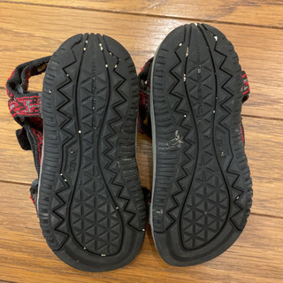 テバ　サンダルの画像