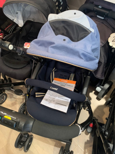 ■店頭引取限定■美品☆コンビ　ベビーカー　メチャカルハンディオート4キャス