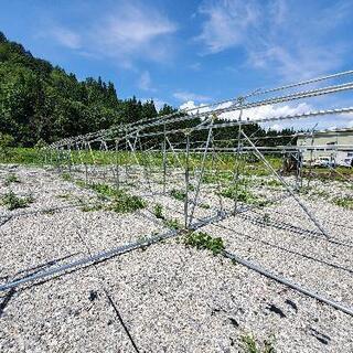 南会津郡只見町　積雪で破損した単管の太陽光発電所の修繕の画像