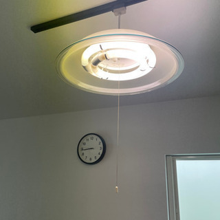 シーリングライト　部屋の電気③