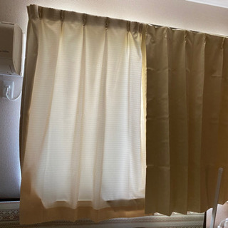 腰高窓用カーテン