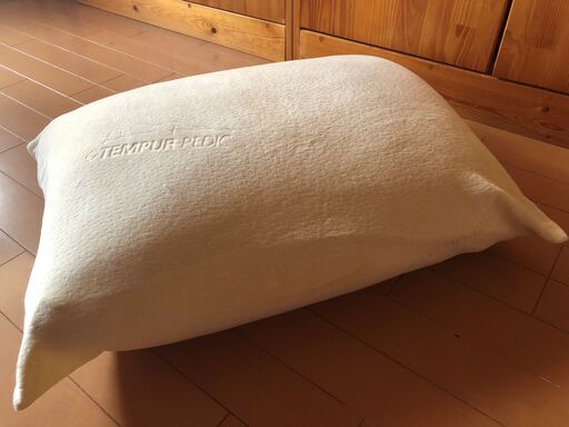 Tempur テンピュール ピロー 枕 まくら　55cm×40cm 大きめのまくらです