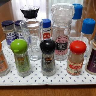 調味料の空き瓶 アジシオ、天塩やきしお、ミル付き塩入れ、アサムラ...