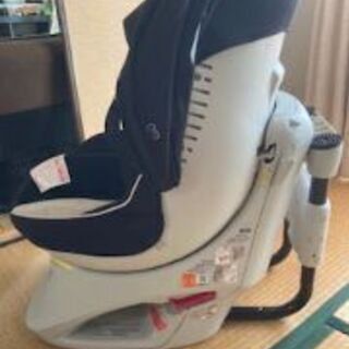 チャイルドシート（カーメイト　AILEBEBE）　※もう一つ出品...