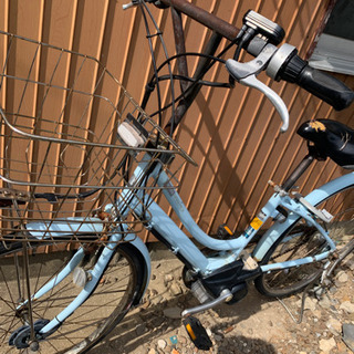 真夏の特別価格！^ ^電動アシスト自転車と充電器です！