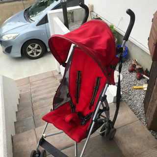 取引中　B型ベビーカー　自立式