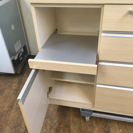 S155  国産河口家具 キッチンボード、食器棚、幅140cm