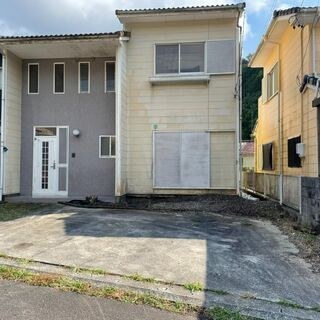 新城市富栄の４LDKの戸建賃貸！　駐車場3台！！