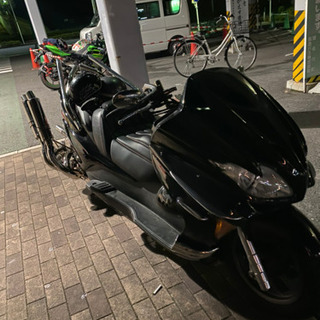 3本出しマフラー　フォルツァz mf08 前期　カスタム　ロンホイ　値下げ受付中の画像