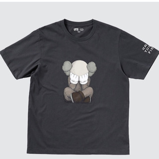 ☆UNIQLO カウズ Tシャツ☆①