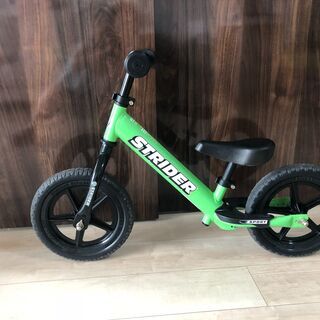 ストライダースポーツ♡グリーン♡12インチ♡日本正規品　部品付き！ ストライダー スポーツモデル (STRIDER Sport) 12インチ 本体