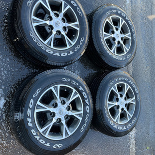 値下げ！トヨタ　ハイエース200系　純正アルミホイール＆TOYO H20 4本セットの画像