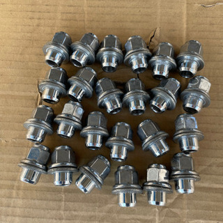 値下げ！トヨタ　ハイエース200系　純正アルミホイール＆TOYO H20 4本セットの画像