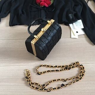 値下げお得オールシーズン着回し可能　披露宴・パーティードレス7点セットの画像