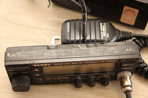 YAESU FT-4700 144/430M DUAL BAND FMトランシーバー (J988khxY)