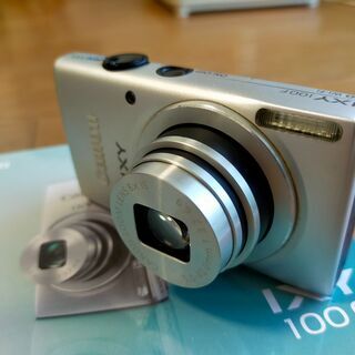 キヤノン IXY 100F (1600万画素／8倍／シルバー／SDXC)の画像