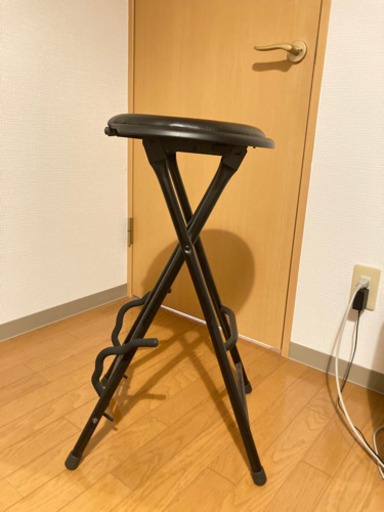 ギタースタンド付き　スツール　椅子　(交渉成立)
