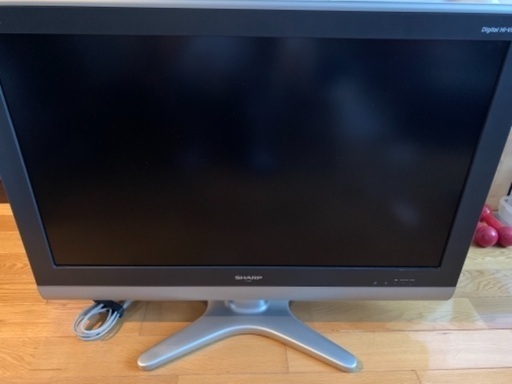 液晶カラーテレビ32型