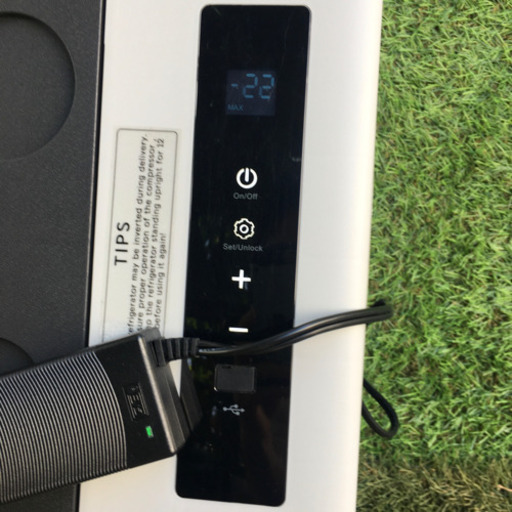 車載用冷蔵庫 F40C4TMP  -22℃〜10℃ DC12V/24V、AC100V