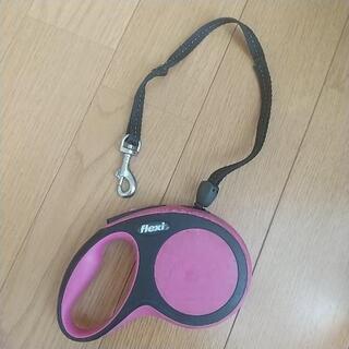 犬　リード　flexi　伸び縮みするリード