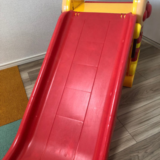 アンパンマン滑り台の画像
