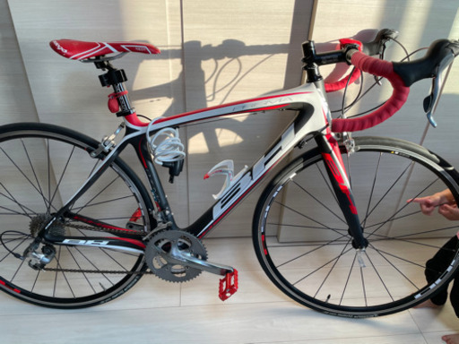 美品　BH BIKES ロードバイク  カーボン