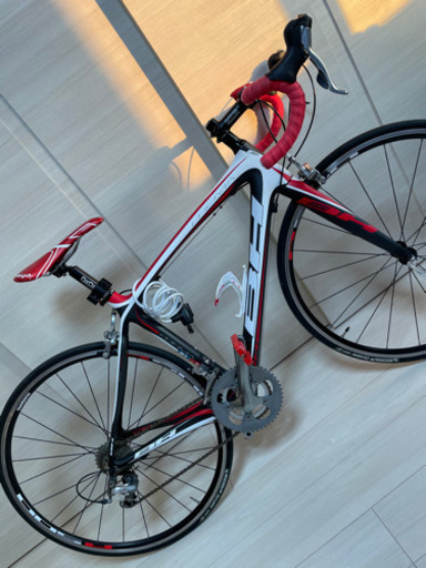 美品　BH BIKES ロードバイク  カーボン