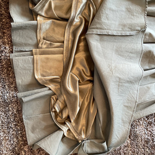 【定価1万円程度、新品未使用】若草色スカートの画像