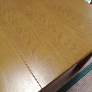 こたつテーブル　椅子2脚セットの画像
