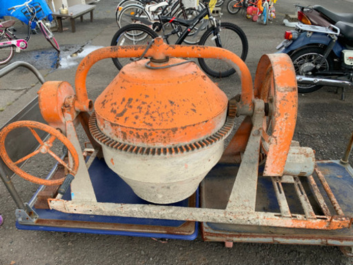 コンクリートミキサー（ジャンク）