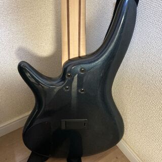 Ibanez SR300E-IPT　ベースの画像