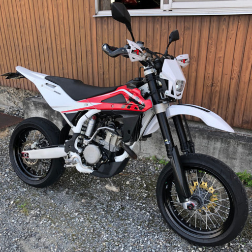 その他 husqvarna 250SMR 2010