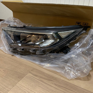 現行ラブ4 左右ヘッドランプユニット