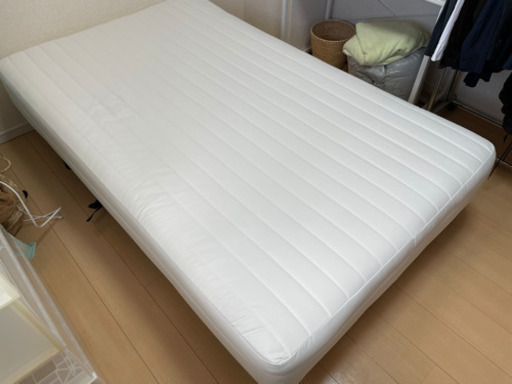値下げ　2020年購入 無印　脚付きマットレス　セミダブル