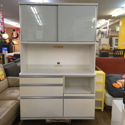 S189  白 キッチンボード、食器棚、モイス板付、幅133cm