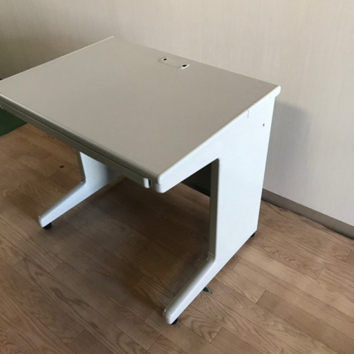 オフィス家具　デスク　机