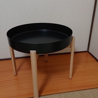 鉄製の丸テーブル売ります。
