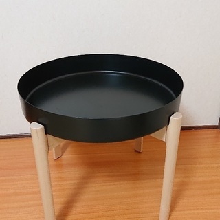 鉄製の丸テーブル売ります。の画像