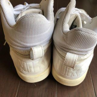 スニーカー　バッシュー　NIKEの画像