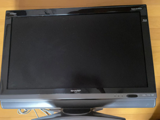 SHARP TV 32 ブールレイも入ります