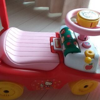 ハローキティ　幼児用　乗り物の画像