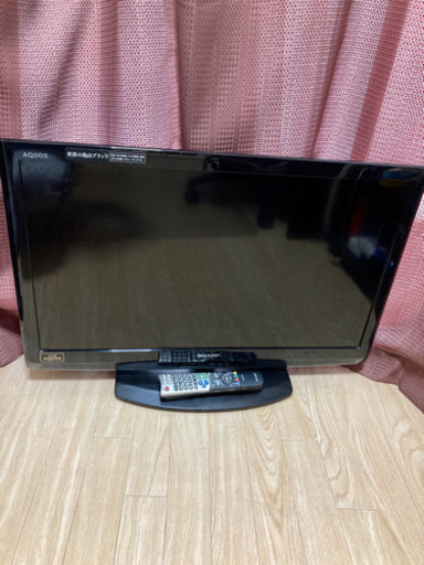 32インチTV(SHARP AQUOS)お譲り致します。