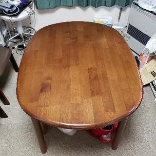 レトロダイニングテーブルとイス２脚セットの画像