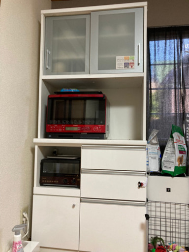 食器棚　使用年数3年　掃除してお渡しします