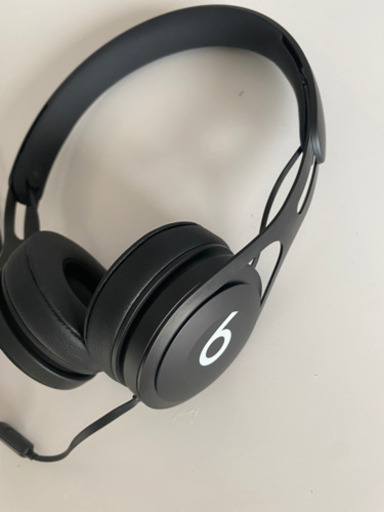 Beats ヘッドホン