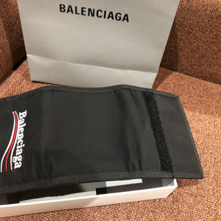 バレンシアガ財布新品未使用の画像