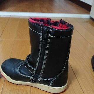19cm ブーツ 黒の画像