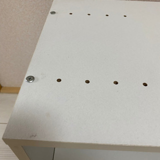 決まりました。ホワイト収納棚①・ゴーグルの画像