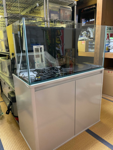 900水槽、台、温度調節、エアポンプなど